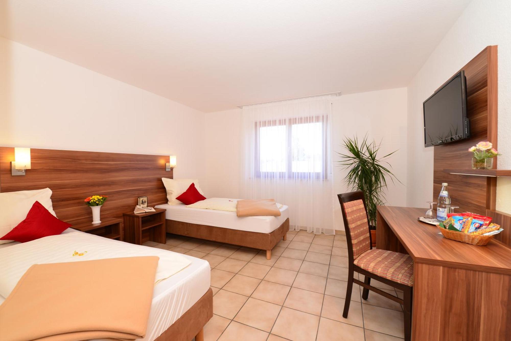 Hotel Am Buchwald Esslingen am Neckar Szoba fotó